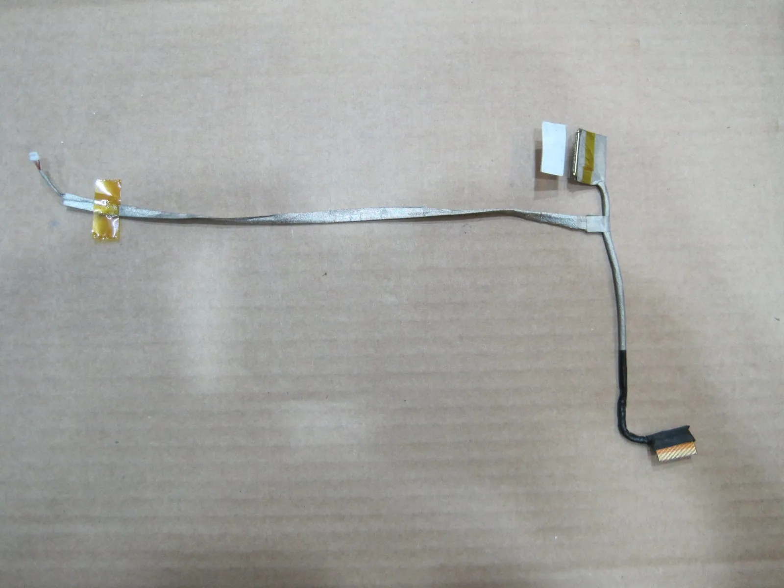 Hometech HT14 N1401A (HT Book 14-232B) notebook modeli için LCD Data Flex (Ekran) kablosu