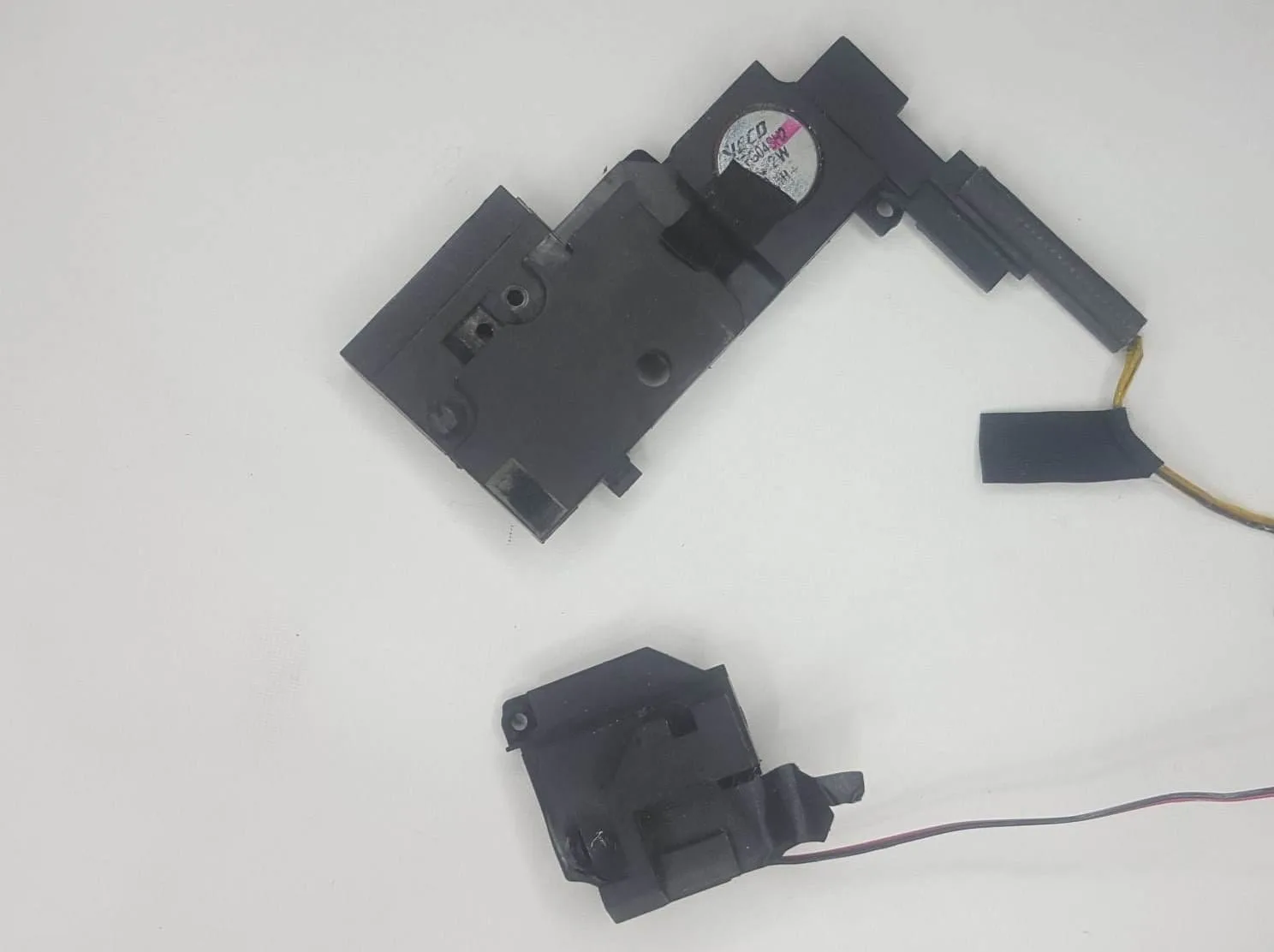 Lenovo İdeapad Z360 speaker dahili hoparlör