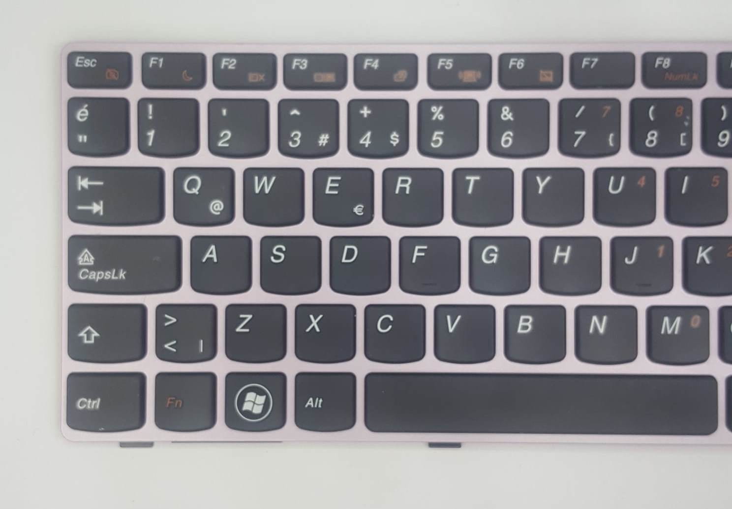 İnceleyen: 7 Lenovo ideapad Z360 20061 Z360A Z360G Z360P G360 G360A Klavye.40