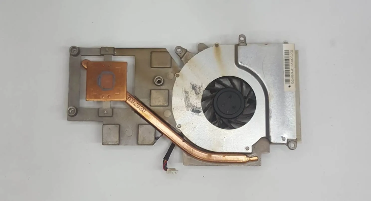 Asus M51V M51, M51Se, M51S, M51Va ve M51Vr serisi için işlemci fanı ve bakır soğutucu (heatsink)