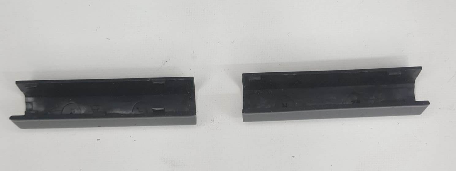 Asus X51R (ve X51, X51L, X51RL) serisi için menteşe kapakları (hinge caps)