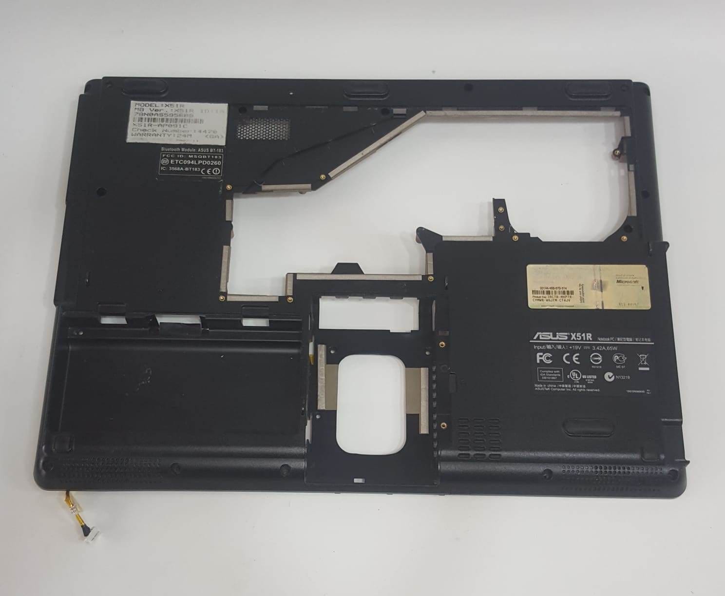 Asus X51R (X51, X51L, X51RL) serisi ile uyumlu Alt Kasa (Bottom Case D Shell) 1 Asus X51R (X51, X51L, X51RL) serisi ile uyumlu Alt Kasa (Bottom Case D Shell) 1