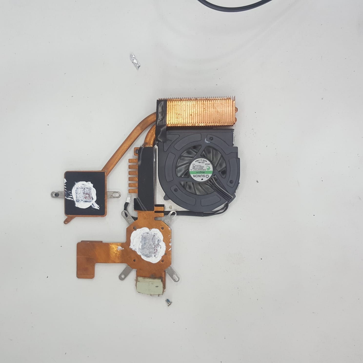 Casper Nirvana TW3 ve TW7 (EAA-89) modelleri için işlemci fanı ve bakır soğutucu blok (heatsink)