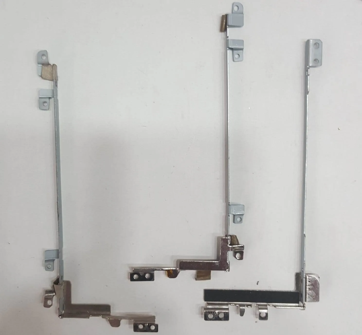 Compaq Mini 700, 701et ve 731et modellerinin ekran menteşe takımı (sağ ve sol metal kollar / hinges) - Görsel 2