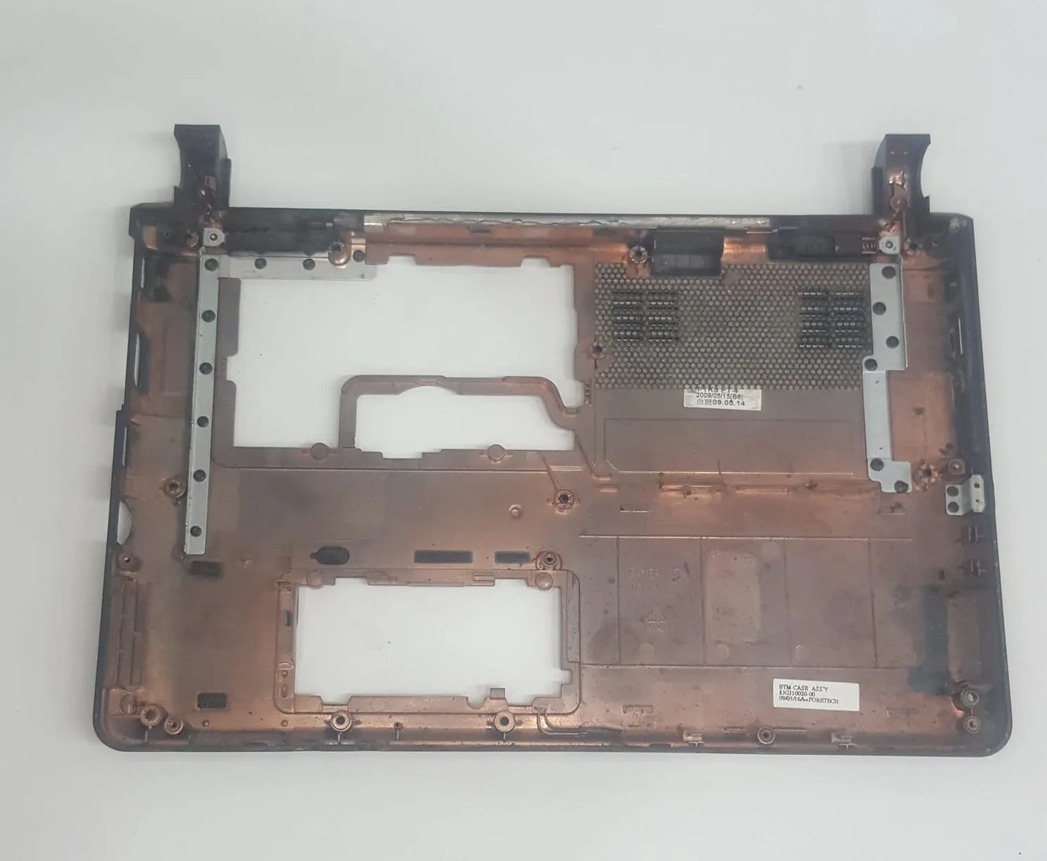 Crea Minic J100 ve J10IL1 netbook modelleri için alt kasa (base cover)