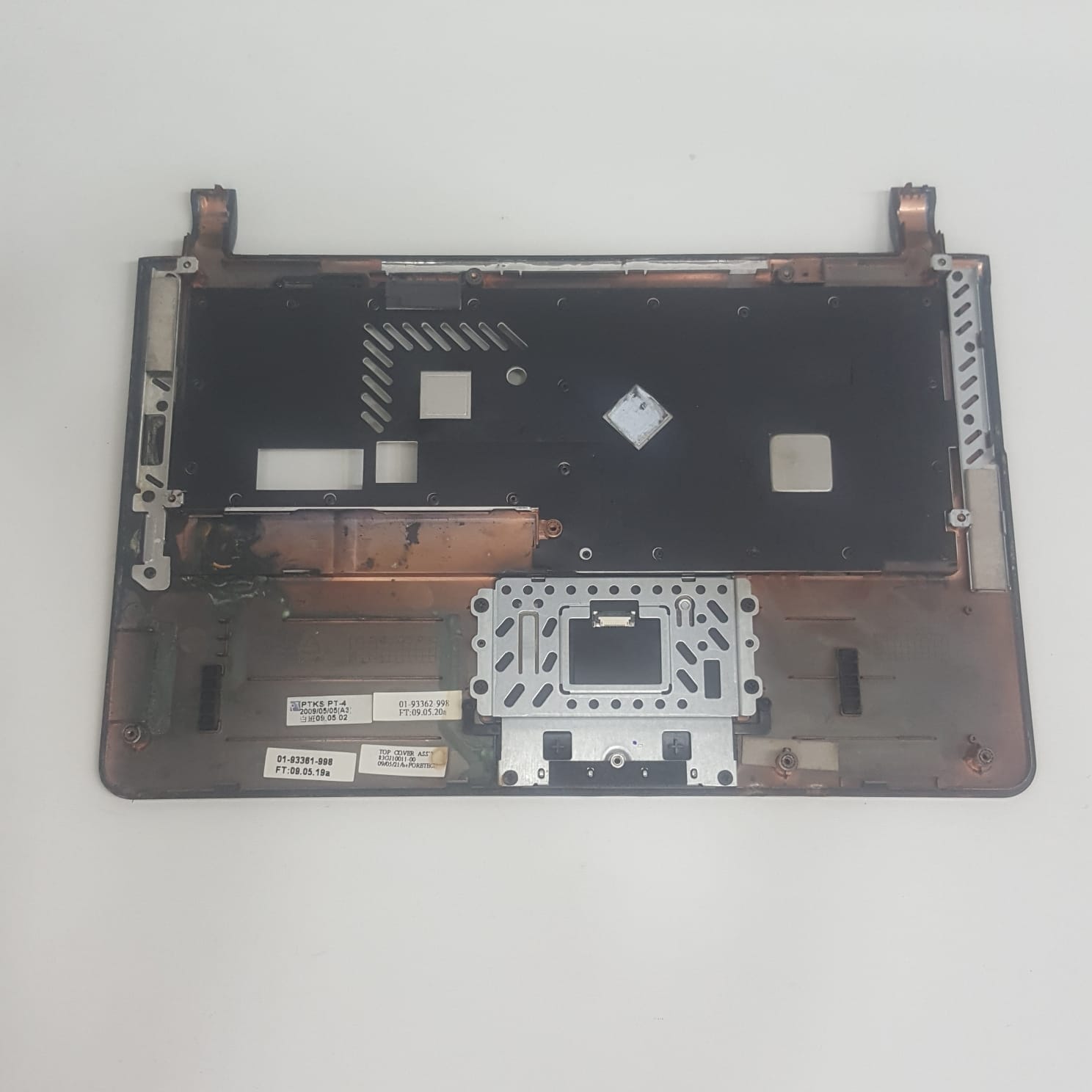 Crea Minic J100 ve J10IL1 netbook modelleri için üst kasa