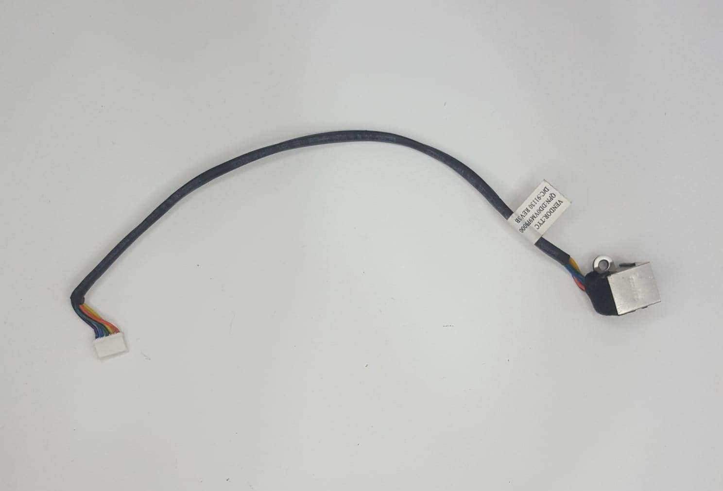 Dell Vostro'nun bu geniş model yelpazesiyle (1014'ten 3750'ye kadar) uyumlu olan Power Jack Şarj Soketi