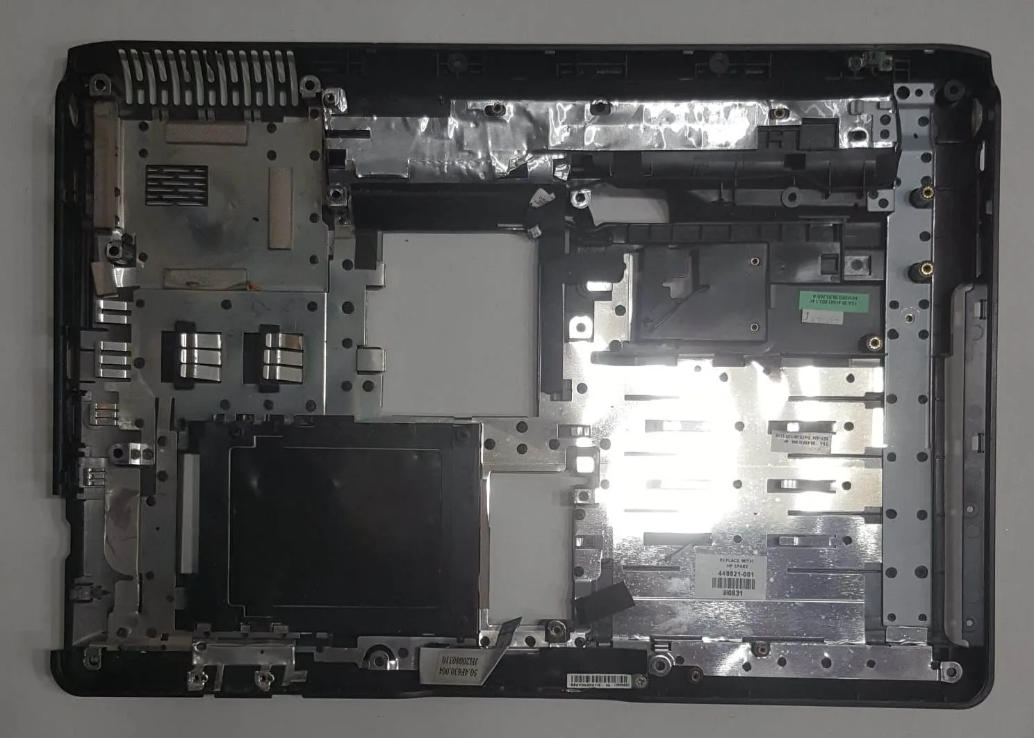 HP Pavilion dv2500 dv2700 dv2815nr Alt Kasa Siyah Base Case - Görsel 2
