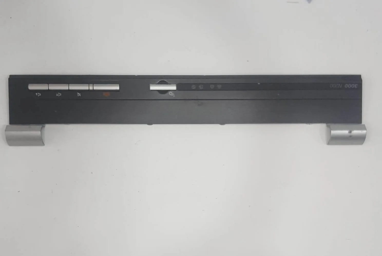 Lenovo 3000 N200-0769 modeli için "üst panel" (front panel)