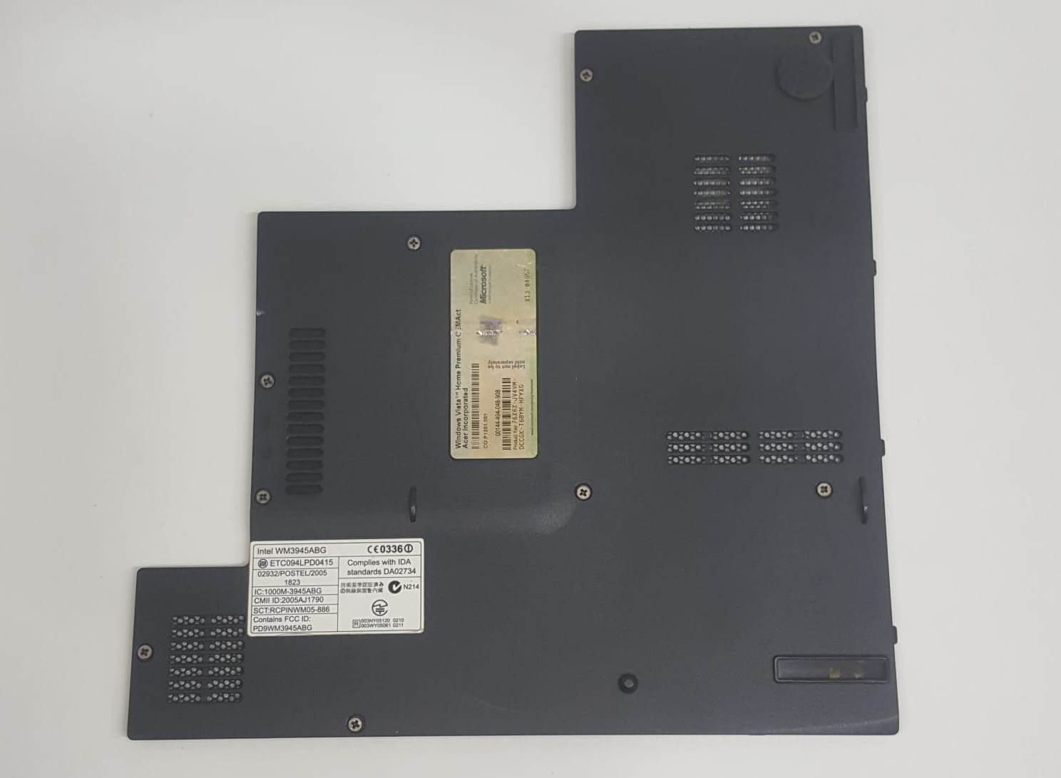 Lenovo Essential G570 ve G575 modelleri (Model 20079, 20081 vb.) için alt servis kapağı