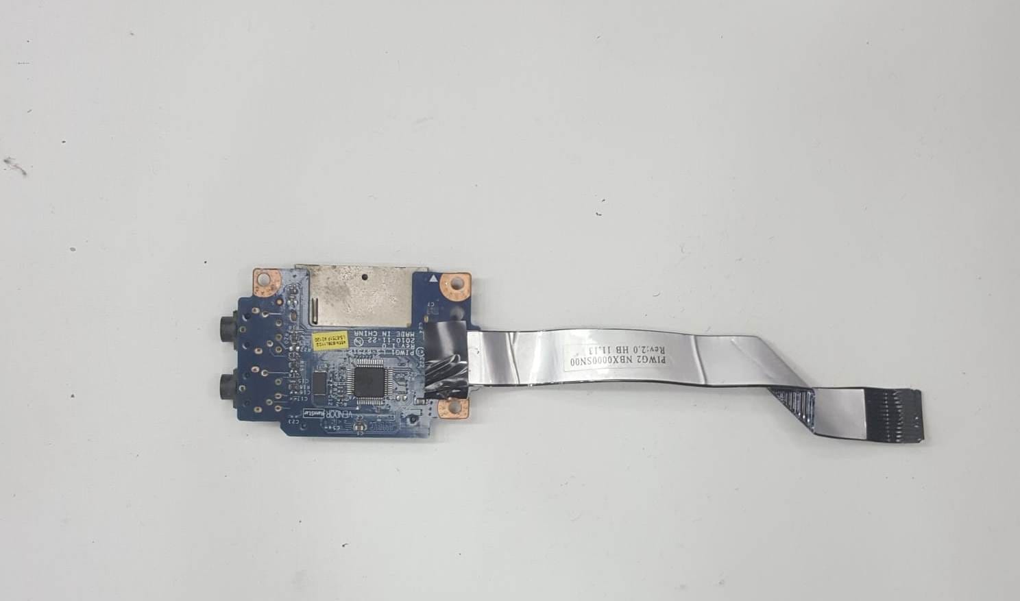 Lenovo IdeaPad G570, G575, G470 ve G475 modelleri için kart okuyucu ve ses çıkışı3 Lenovo IdeaPad G570, G575, G470 ve G475 modelleri için kart okuyucu ve ses çıkışı3