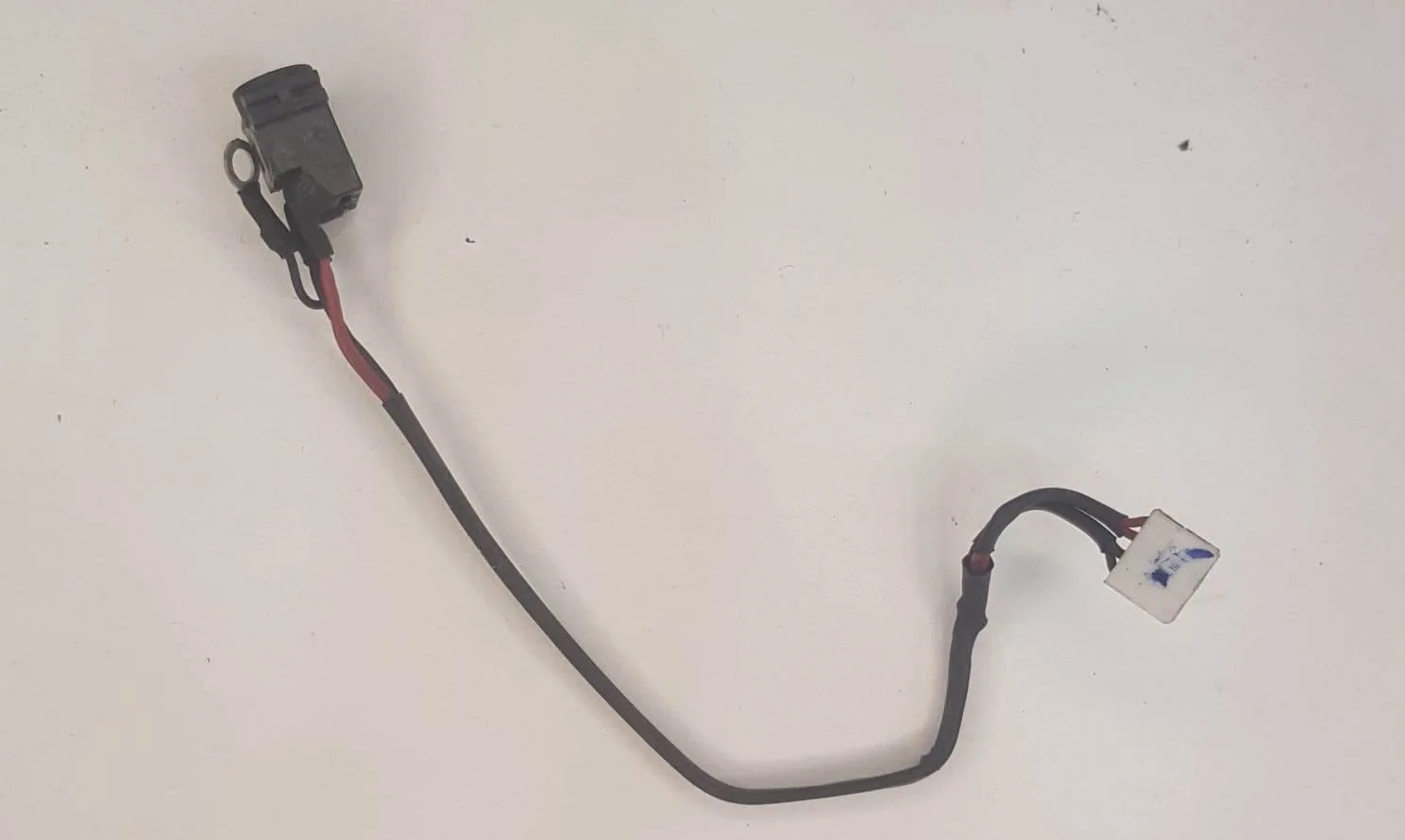 Samsung NP-R522 R518, R519, R520, R620 ve R719 serisi dizüstü bilgisayarlar için DC Power Jack (şarj soketi)
