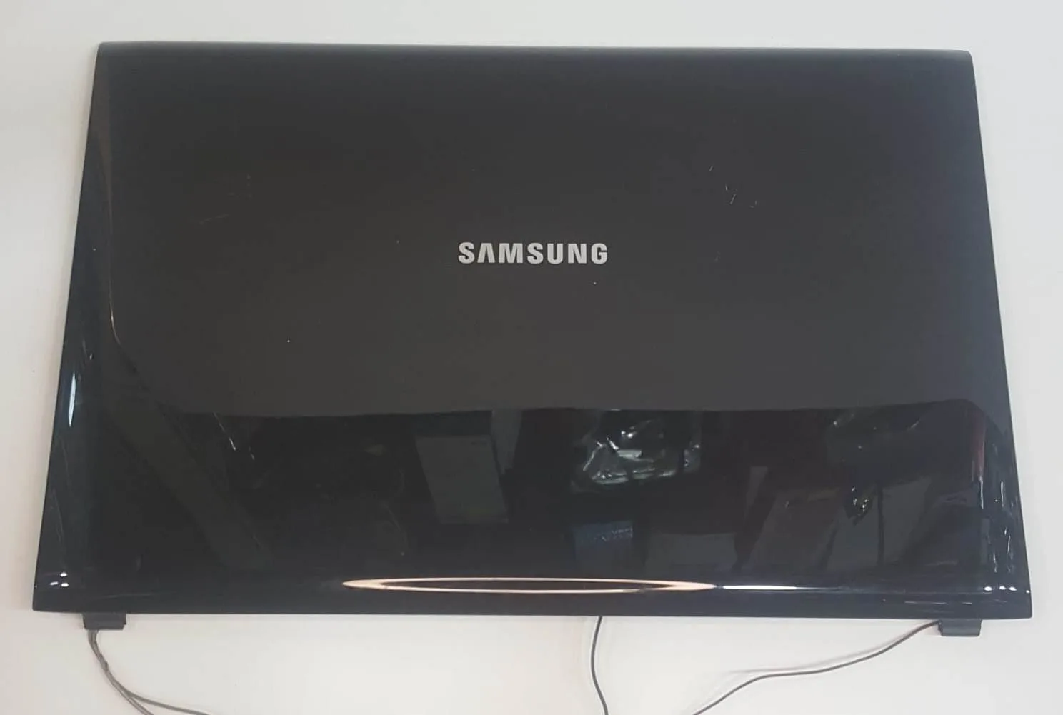 Samsung R518, R520 ve R620 R522 laptop modeli için LCD arka kapak (back cover)