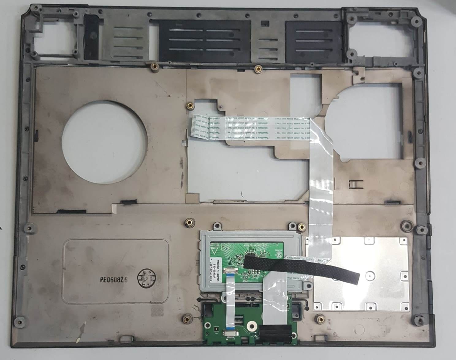 Vestel 15NP-T235 ZD4P Üst Kasa Klavye Kasası1 Vestel 15NP-T235 ZD4P Üst Kasa Klavye Kasası1