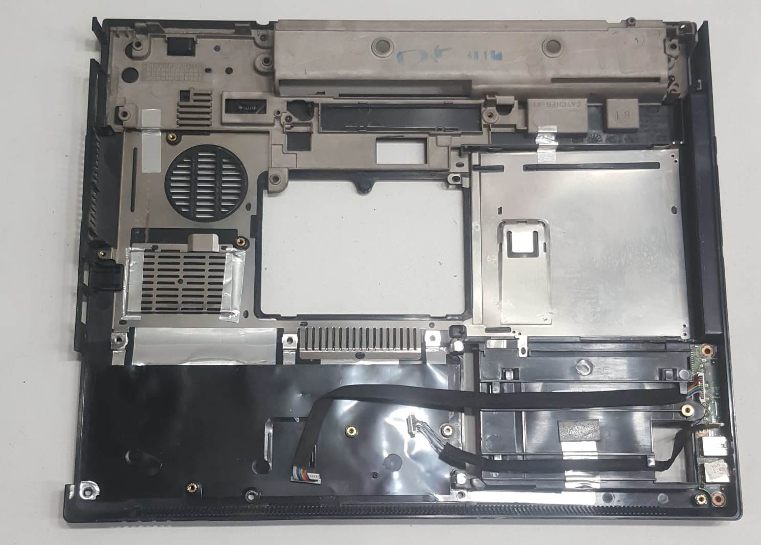 HP Compaq nc6110, HP Compaq nx6110, nc6120, nx6120 serisi Alt Kasa (D Cover)