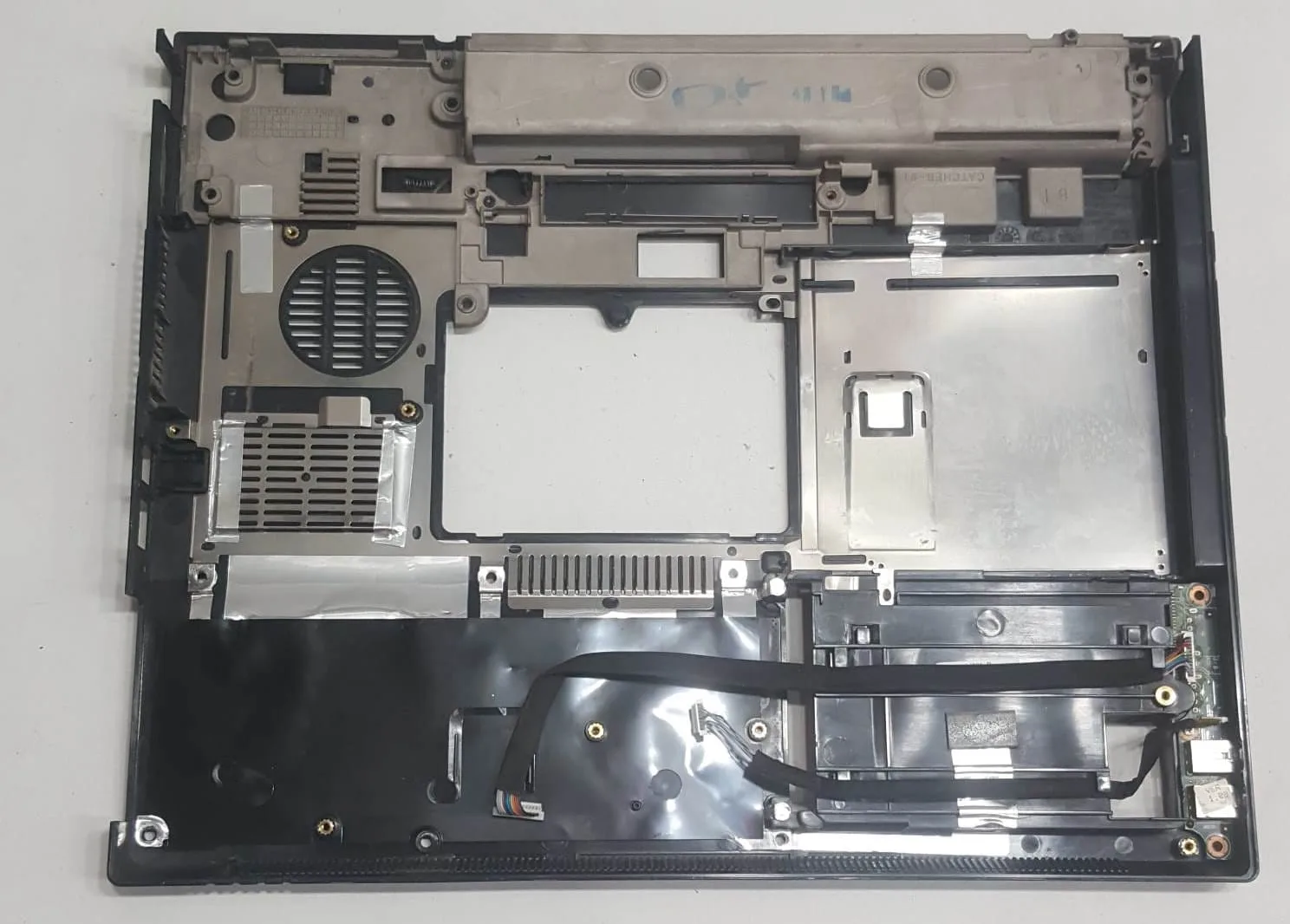 HP Compaq nc6110, HP Compaq nx6110, nc6120, nx6120 serisi Alt Kasa (D Cover)