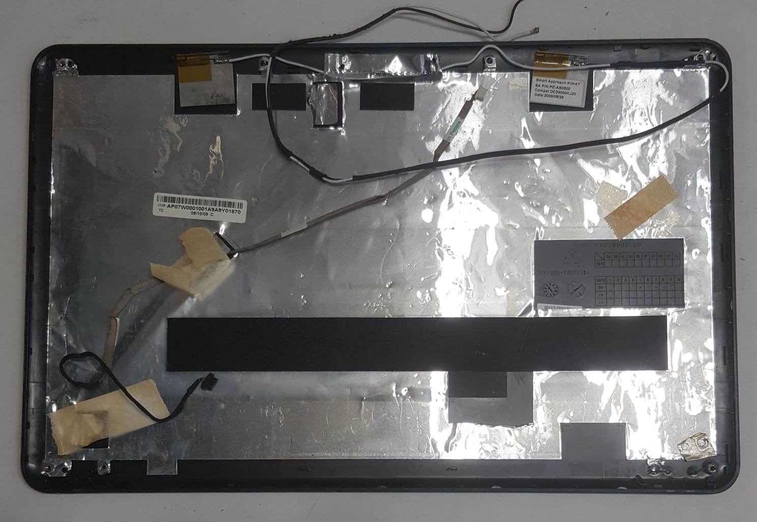 Lenovo G550 ve G555 Serisi ile %100 Uyumlu Ekran Arka Kapağı (Back Cover / LCD Top Cover)