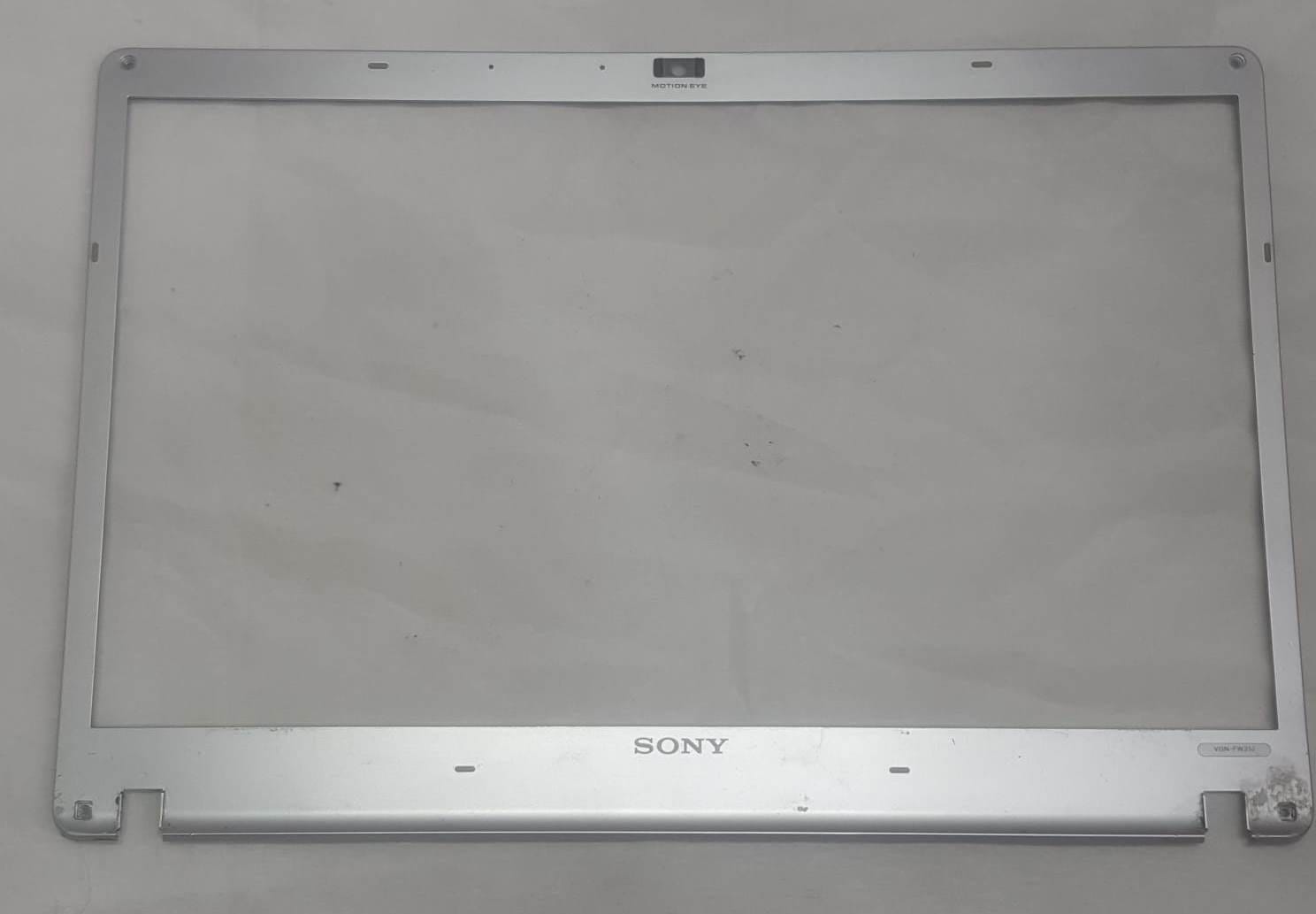 Sony Vaio PCG-3F1M ve VGN-FW Serisi Uyumlu Laptop LCD Ön Çerçeve (Bezel)