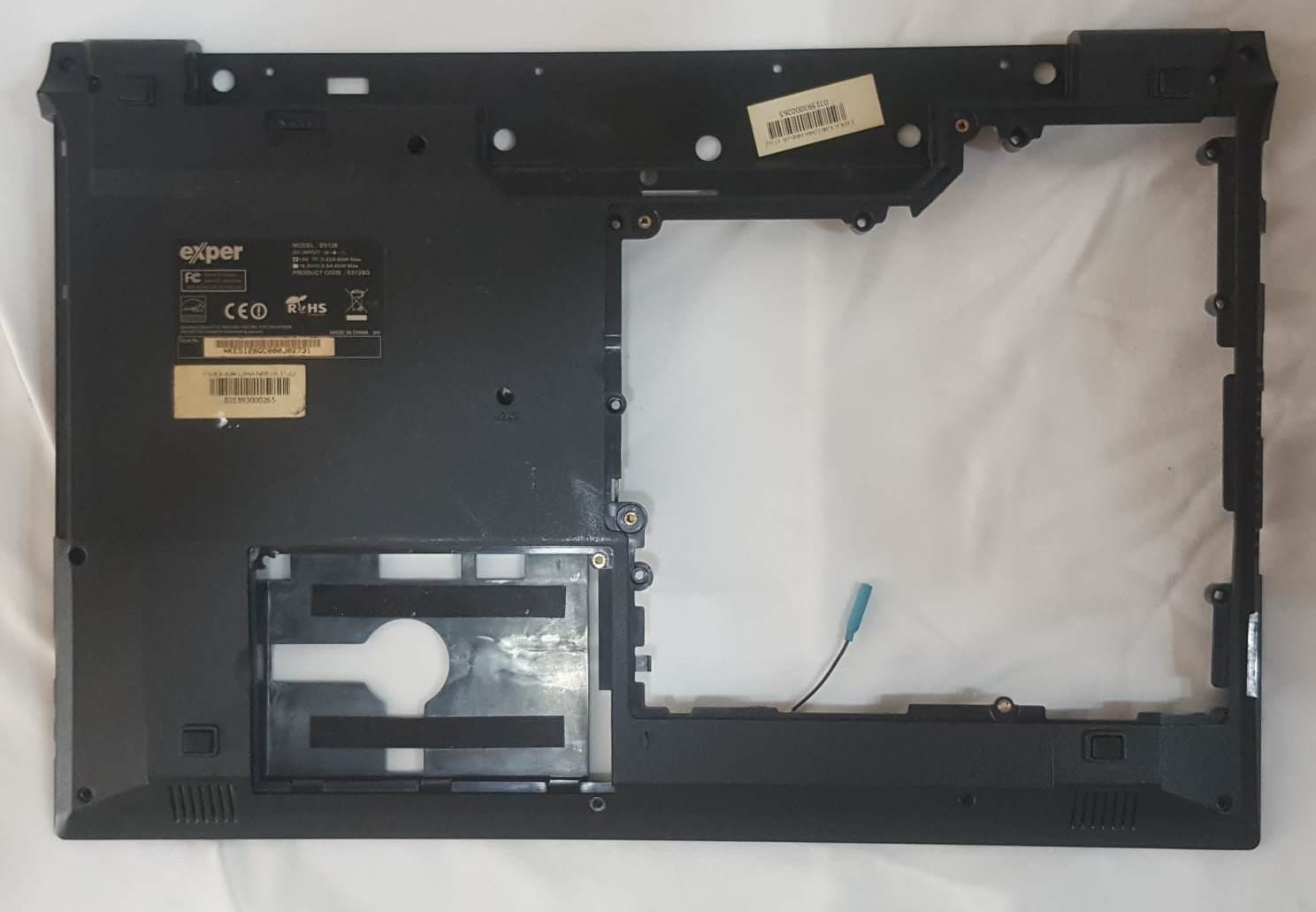Exper E5128, Exper E5100 Series, Exper E5120, Clevo E5100, Clevo E5105, Clevo E5128 Laptop Alt Kasa (Bottom Case)